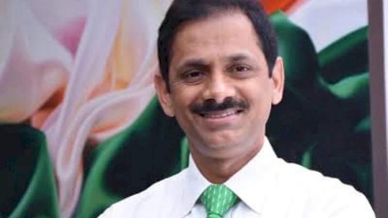 Dulu Pernah Dipinjamkan Uang Rp100 Ribu, CEO Bank Ini Balas Guru Matematikanya Rp600 Juta