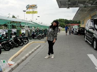 Plang Parkir Gratis Giant Tipu Pengunjung