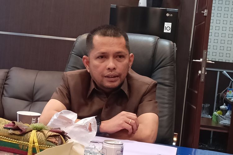 Tengku Azwendi Desak Keterlibatan Pemerintah Provinsi Riau Atasi Jalan Rusak dan Banjir di Pekanbaru