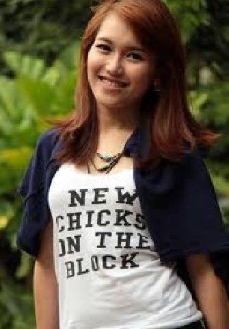 Ayu Ting Ting Rahasiakan Usia Kehamilannya