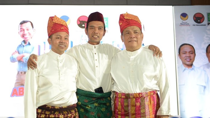 Gubernur dan Wakil Gubernur Riau Gelar Syukuran dan Buka Puasa Bersama UAS di Masjid Annur