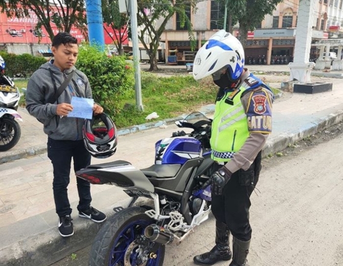 Polisi Tindak 228 Knalpot Brong dan 58 TNKB Palsu di Pekanbaru