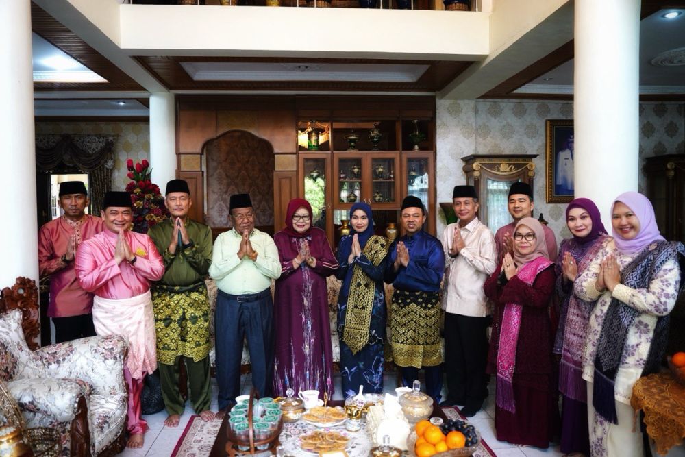 Jejak Silaturahmi Gubernur Riau, Menghimpun Hikmah dari Para Pemimpin Terdahulu