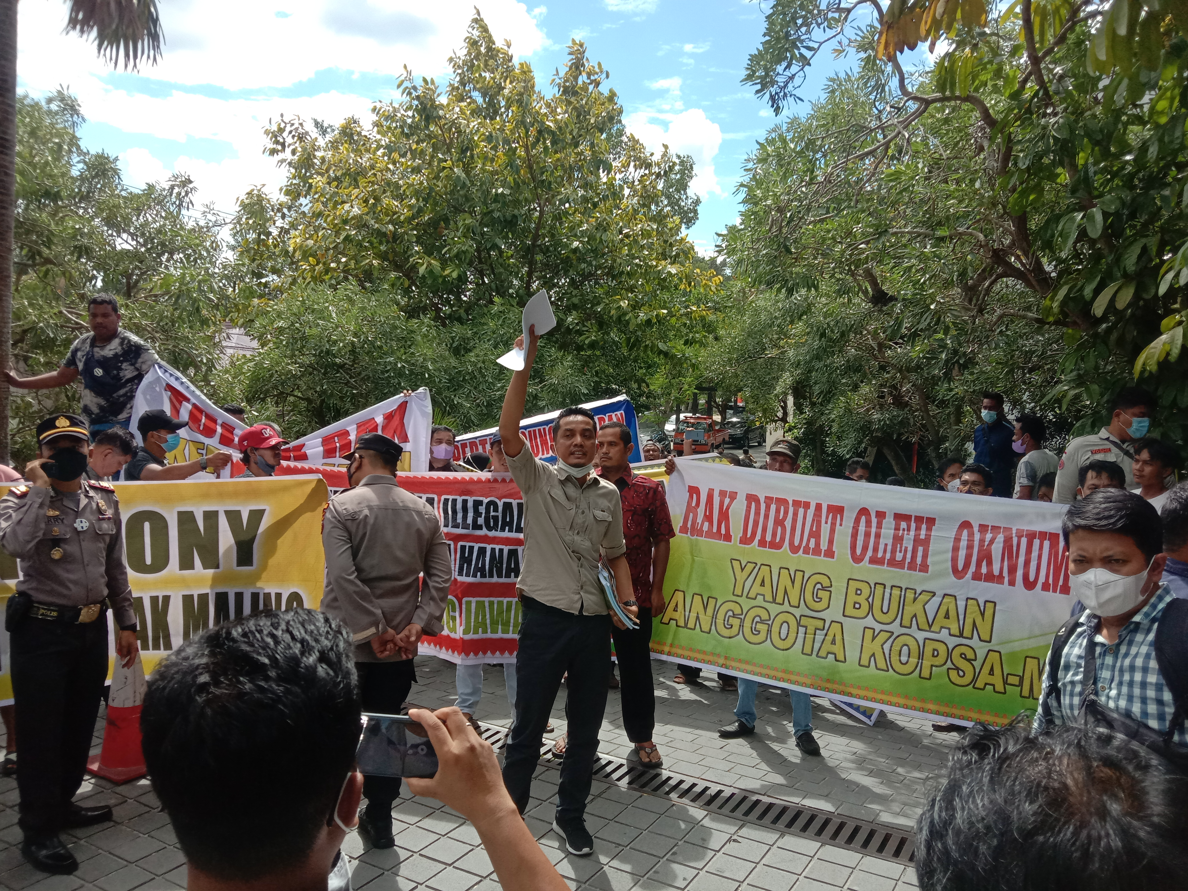Polisi Bubarkan Rapat Anggota Kopsa-M di Hotel Berbintang