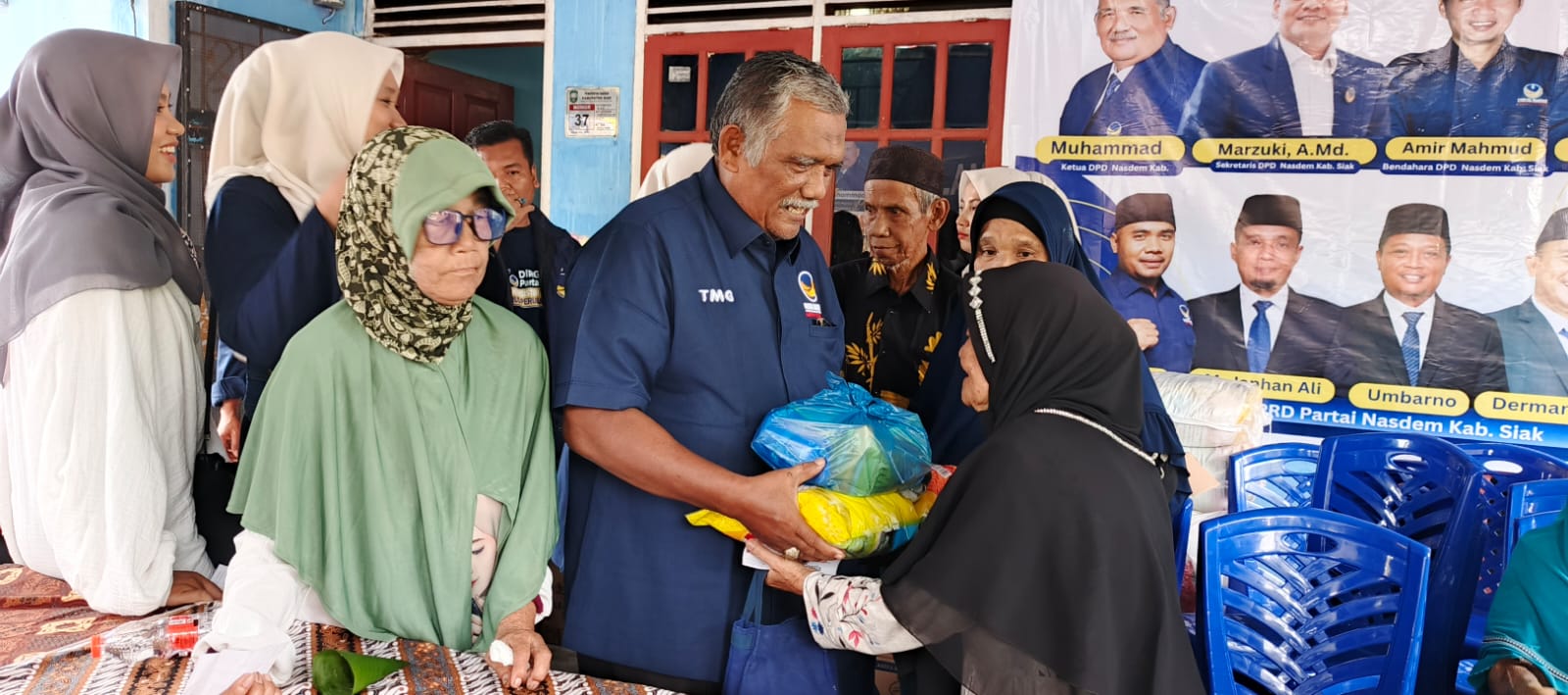 NasDem Siak Rayakan HUT ke-14 dengan Donor Darah dan Bagi Sembako
