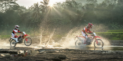Lagi-lagi, Honda CRF 150L Libas Kawasaki KLX 150