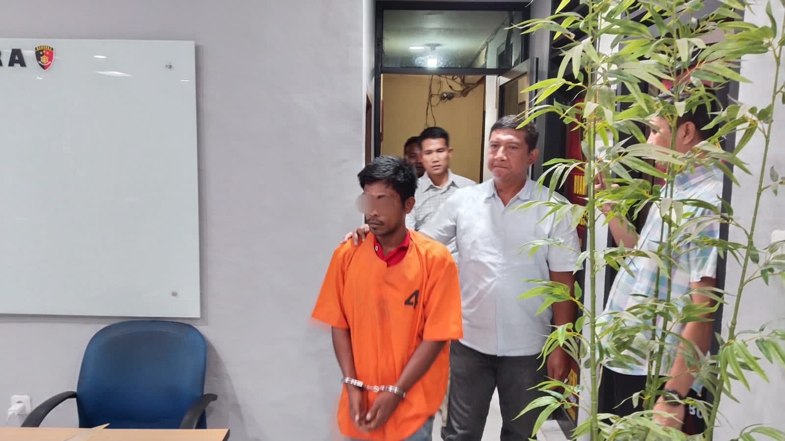 Gasak Uang Tunai Rp8,5 Juta, Ucok Babak Belur Dimassa