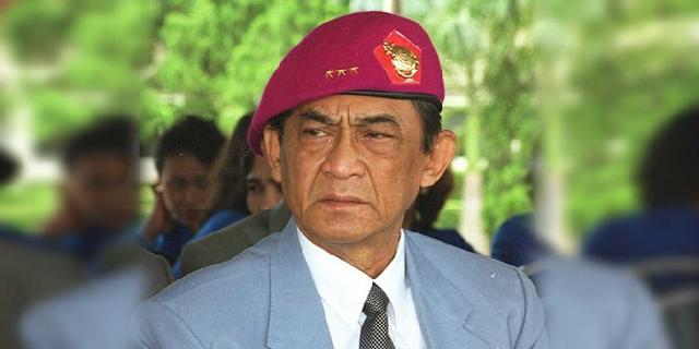 Tegasnya Jenderal Marinir bela guru yang diancam orang tua siswa