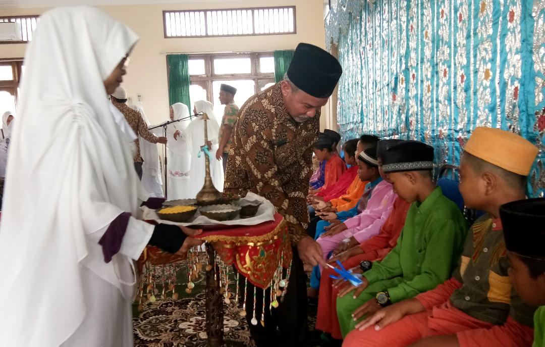 Wakil Bupati Meranti Buka Kegiatan Sunat Masal Sempena Milad BKMT Meranti Ke-7