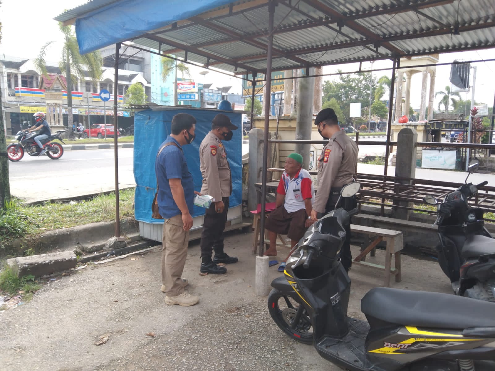 Personil Polsek Pangkalan Kerinci Galakkan Operasi Yustisi Penegakkan Prokes