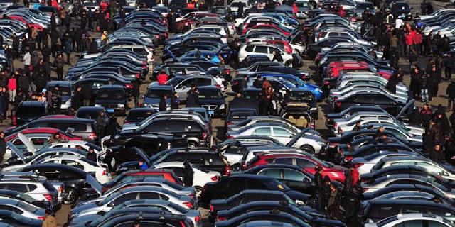 Wajib Tahu, Berikut Daftar Mobil Bekas yang Susah Dijual