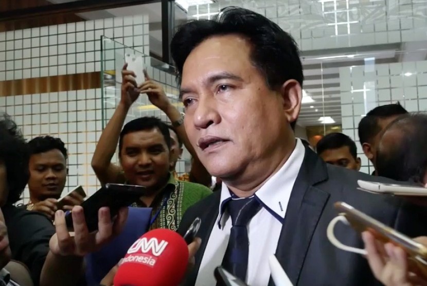 Yusril: Saya Hanya Senyum Lihat Fotokopi Pencabutan HTI