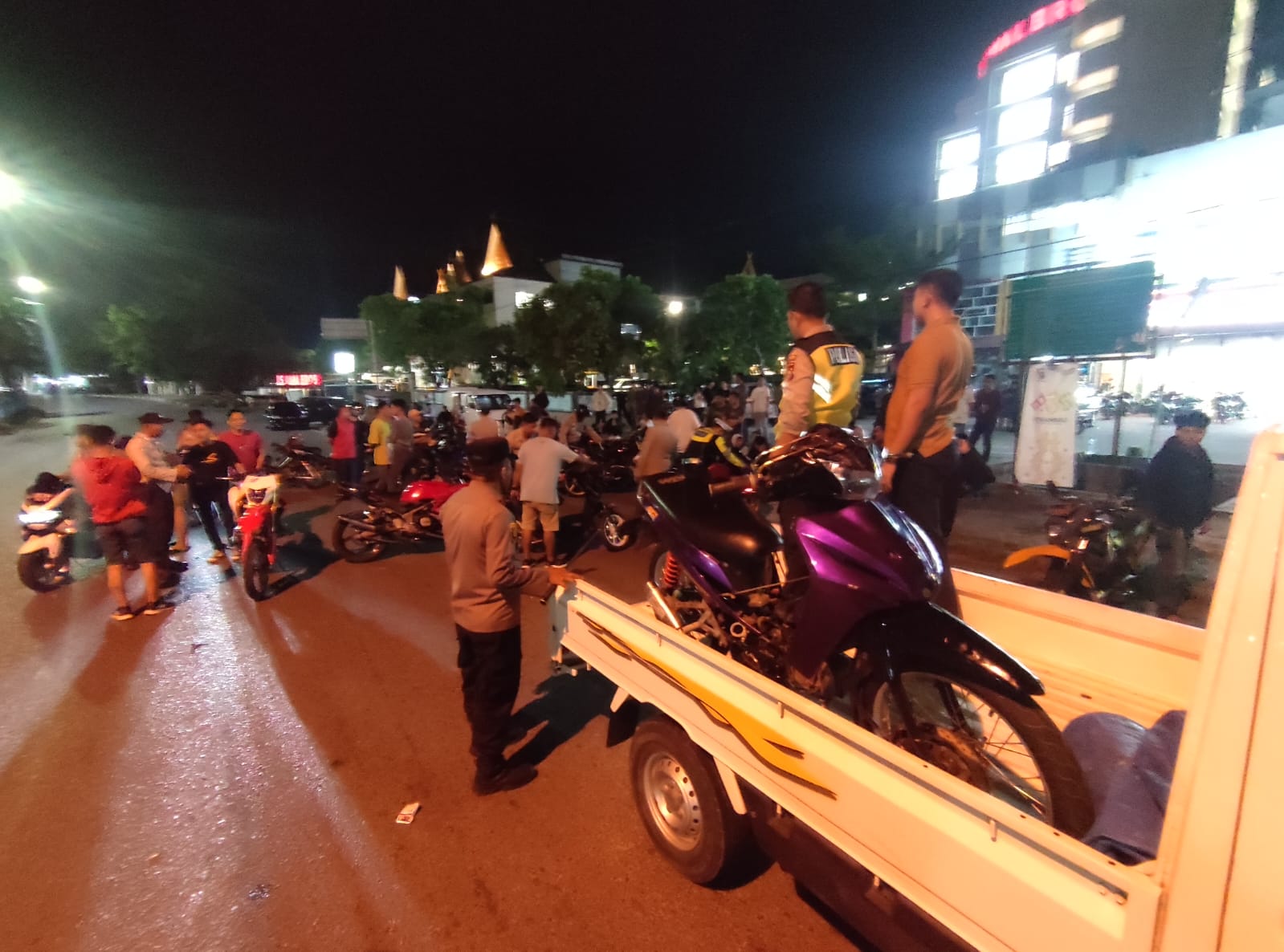 Diduga Pelaku Balap Liar, 15 Sepeda Motor Diangkut Polisi