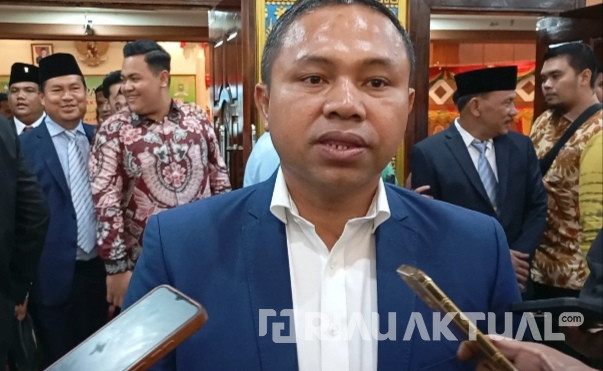 Simpang Siur Tanggal Pelantikan, Gubri Terpilih Abdul Wahid Santai dan Siap Menunggu