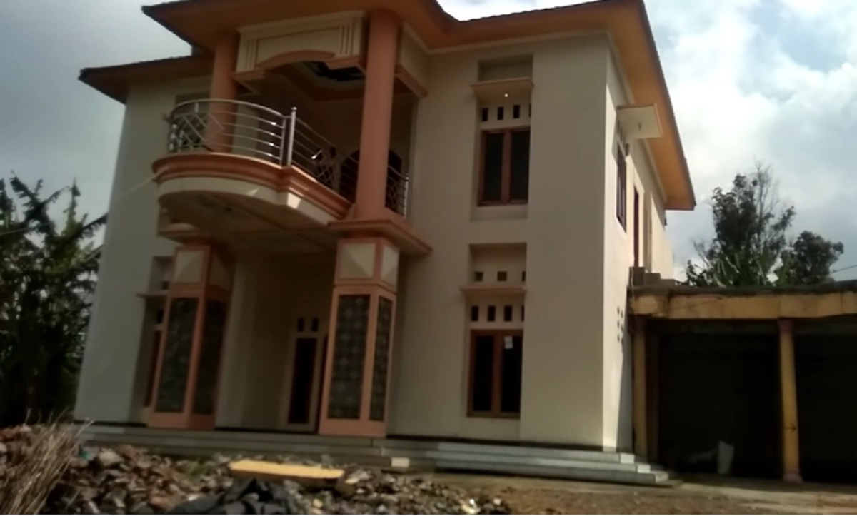 Viral Perkampungan Elit di Tengah Sawah