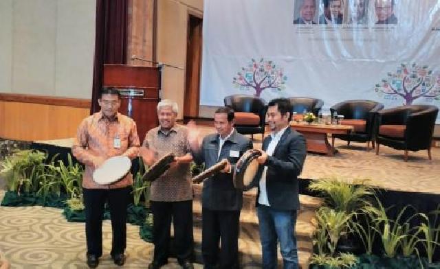 Ahmad Jauhar Optimis Media Cetak Mampu Tetap Bertahan