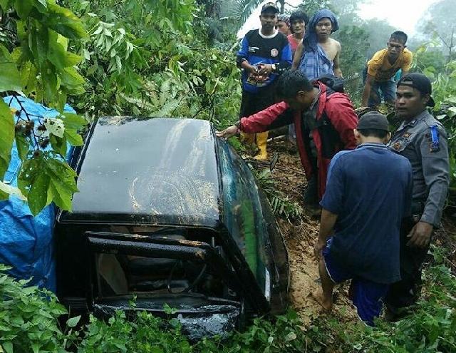 Longsor di Pangkalan, Tujuh Mobil Tertimbun, Empat Korban Ditemukan Tewas