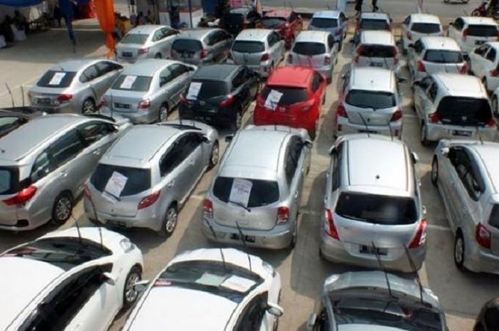 Benarkah Harga Mobkas Melempem Gara-gara Diskon Gede Buat Mobil Baru?