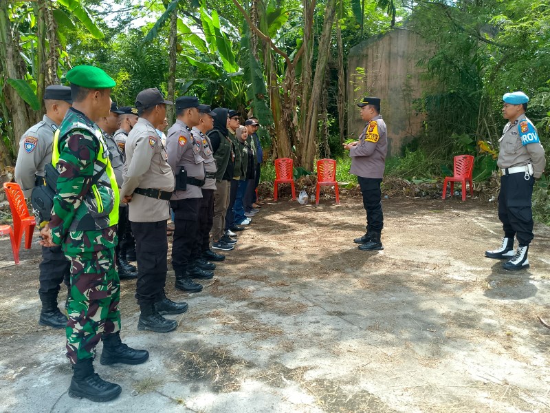 Kapolsek TPTM Pimpin Pengamanan Kampanye Paslon Bupati-Wakil Bupati Rokan Hilir di Tanah Putih Tanjung Melawan