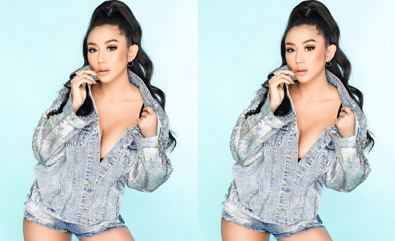 Pose Seksi Pamela Safitri Bikin Susah Kedip