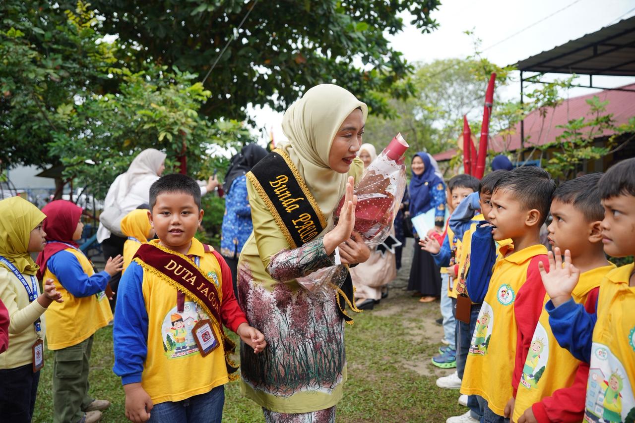 Bunda PAUD Riau Henny Sasmita Wahid Tegaskan Komitmen Cegah Kekerasan Terhadap Anak