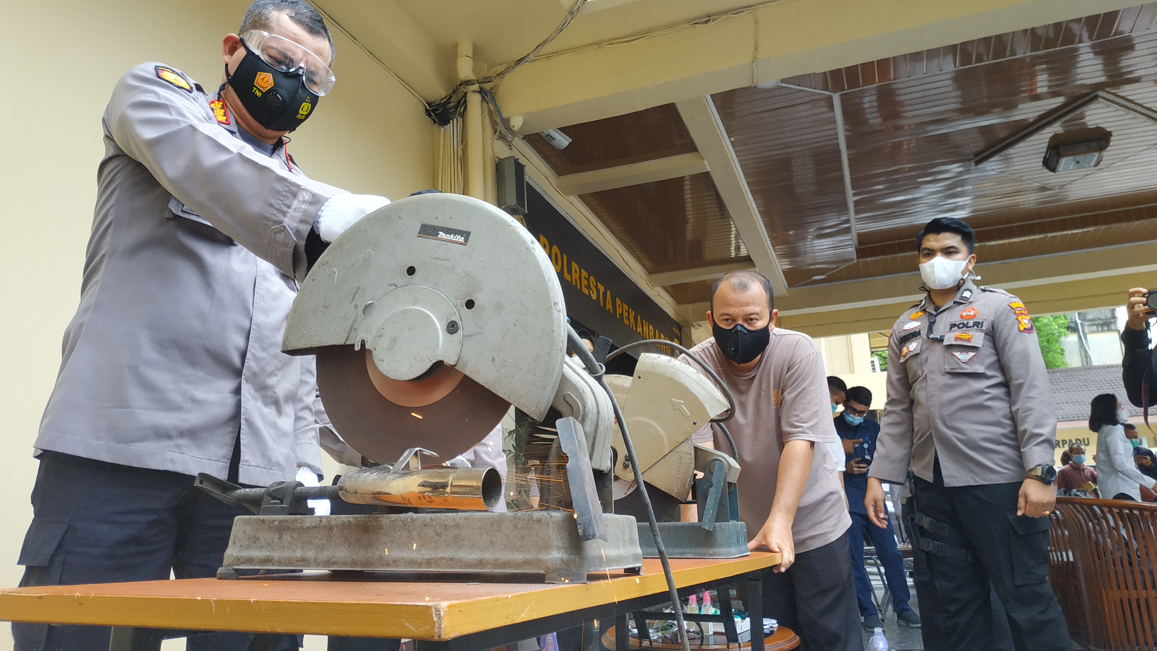 Knalpot Brong Hasil Sitaan Dimusnahkan Polisi