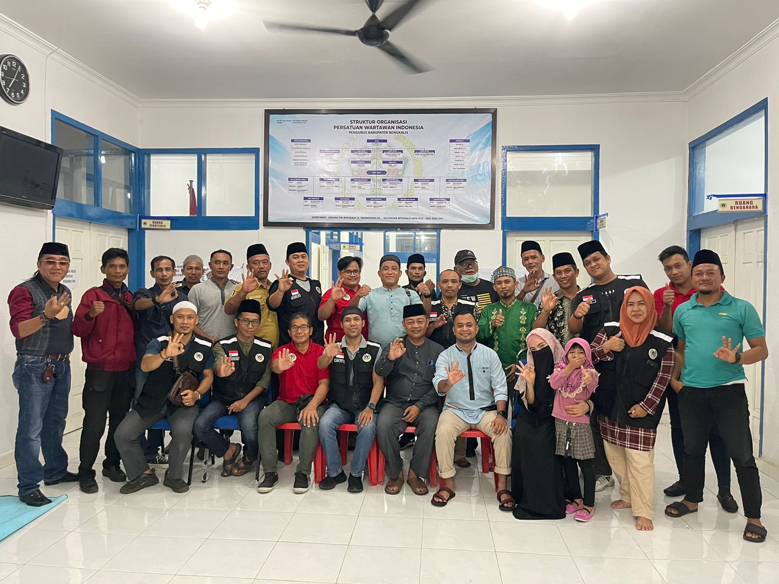 Dihadiri Kadiskominfotik, PWI Bengkalis Gelar Bagi Takjil dan Buka Bersama  