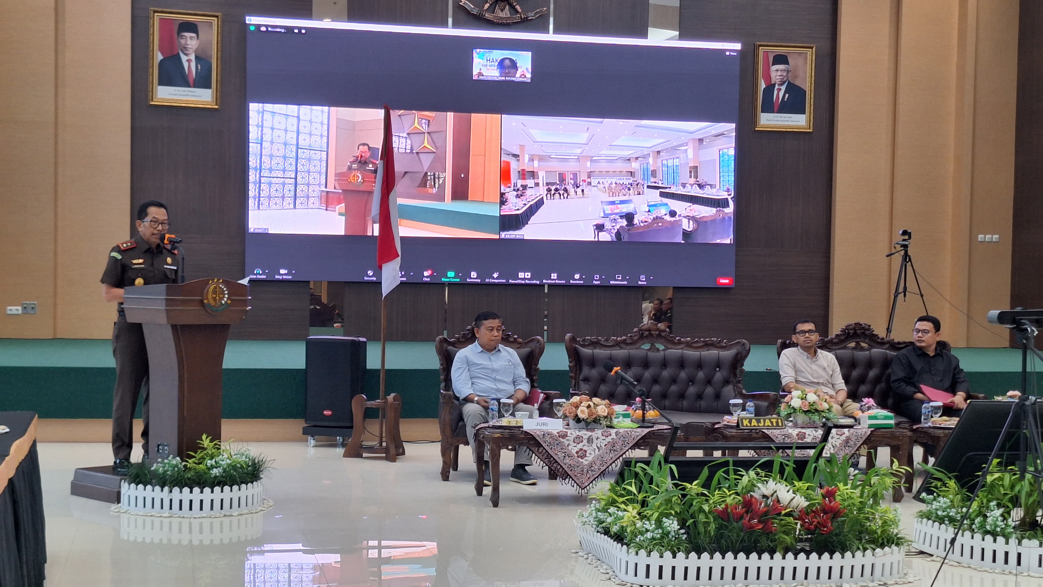 Peringati Hari Anti Korupsi Sedunia, Kejati Riau Gelar Lomba Karya Tulis Ilmiah