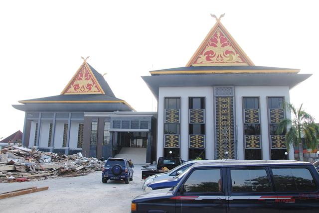 Pembangunan Pagar  DPRD Pekanbaru Di Pastikan Batal