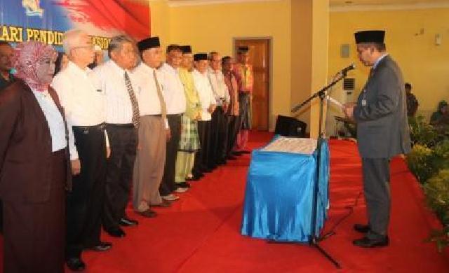 Kadisdikbud riau Kukuhkan Pensiunan Disdikbud