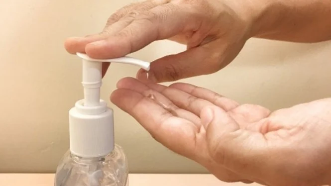 Apa Benar Hand Sanitizer Tidak Baik untuk Kulit?