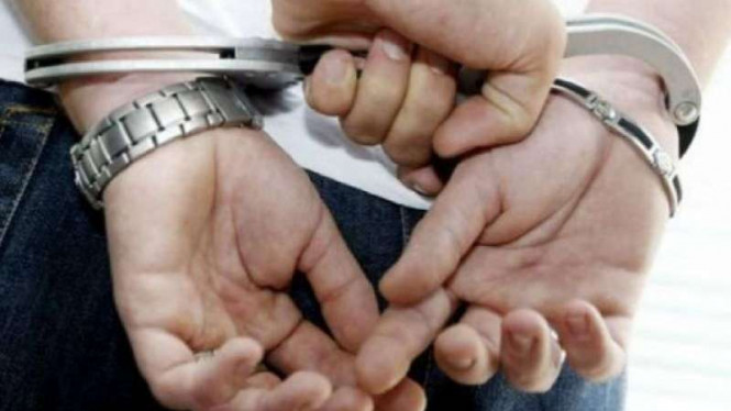 Polwan Tangkap Mafia, Tapi Lama-lama Malah Jatuh Cinta