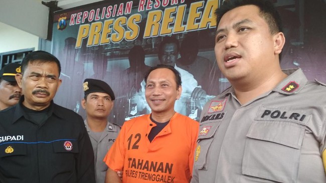 Wartawan Gadungan Diamankan Saat 