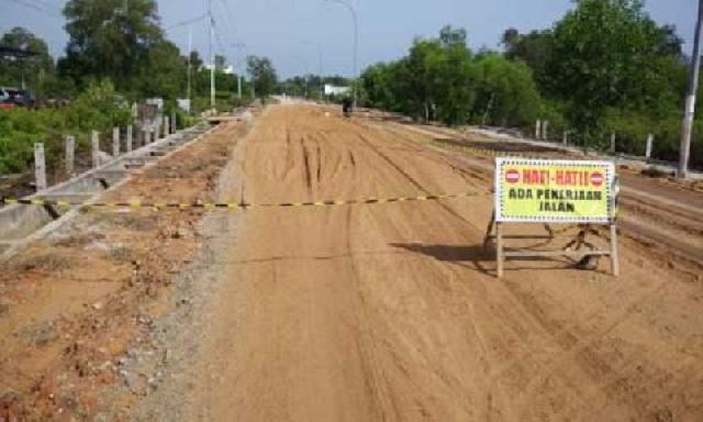 Proyek Jalan Pakning Jadi Bubur, Dewan Tuding Konsultan Salah Perencanaan