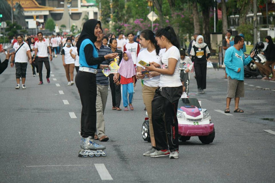 Ini yang Dilakukan Polwan-polwan Cantik Satlantas Polresta Pekanbaru di Area CFD