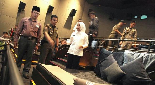 Waduh, Bioskop Berkasur Jadi Tempat Mesum Terselubung?