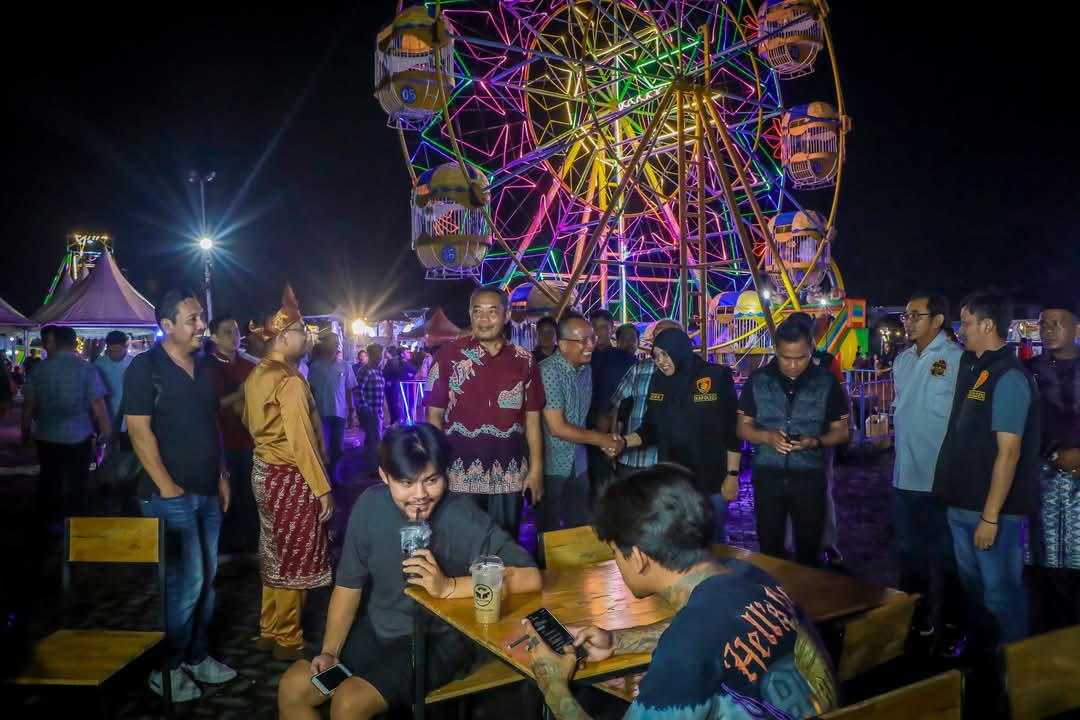 Hidupkan Tepian Sungai Siak, Dermaga Pasar Rakyat Pekanbaru Resmi Beroperasi