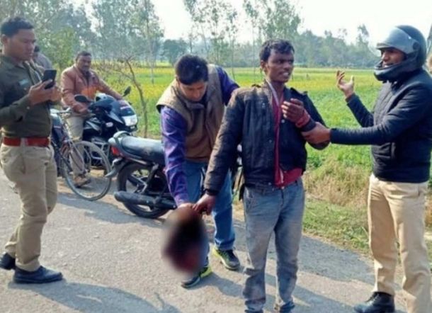 Pria yang Tenteng Kepala Istrinya ke Kantor Polisi Ternyata Anaknya Baru Saja Meninggal