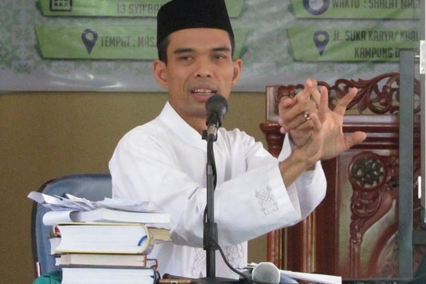Mengenal Abdul Somad, Ustaz Sederhana yang Kian Populer
