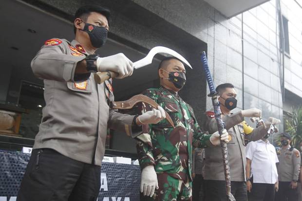 Diserang, Polisi Tembak Mati 6 Orang Diduga Anggota FPI