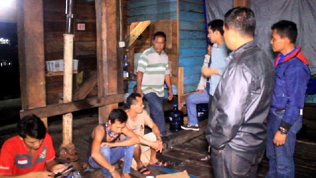 Kedepatan Minum Tuak, 3 ABK Wira Indah Diamankan Polisi