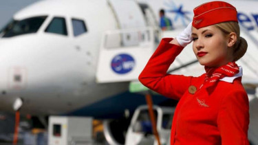 Pramugari Ternyata Lebih Rentan Kena Kanker, Apa Sebabnya?