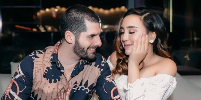 Serumah Bareng Pacar di Bali, Salmafina Ungkap Reaksi Keren Sunan Kalijaga