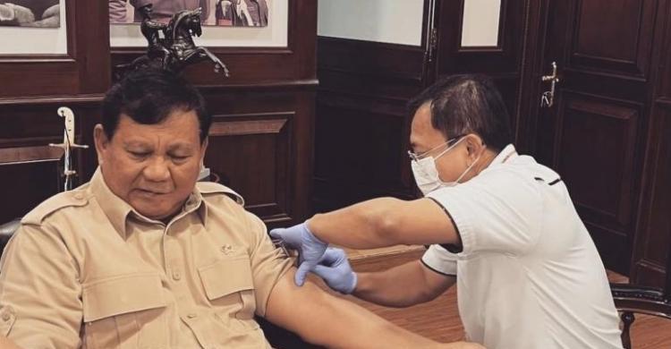 Menhan Prabowo Sudah Divaksin Booster, Pakai Vaksin Nusantara, Yang Nyuntik Terawan