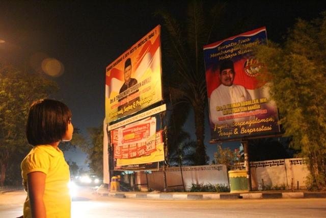 Perwako Reklame Pekanbaru Tahap Finishing