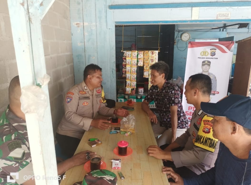 Patroli Sinergitas Polri-TNI Perkuat Keamanan Pilkada Kerumutan