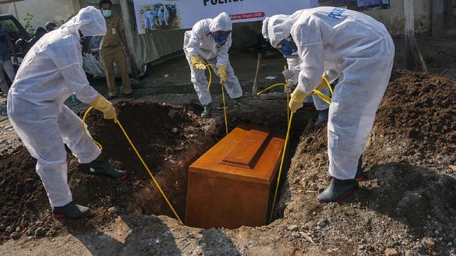 15 Warga Sidoarjo Positif Usai Nekat Buka Peti Jenazah Corona