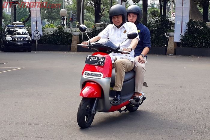 Kayak Moge, Motor Listrik Viar Ada Fitur 'ERA'-nya