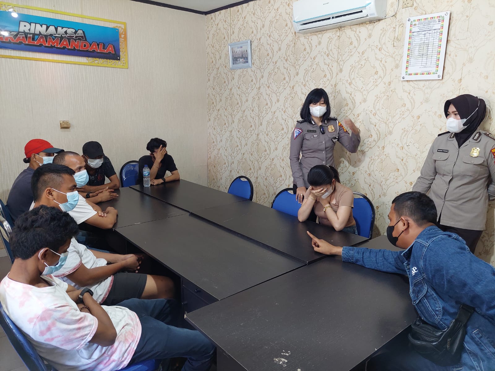 Bayar Wanita Michat Tak Sesuai Tarif, Seorang Pria Babak Belur Dihajar Teman PSK