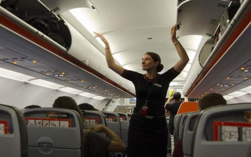 TERUNGKAP! Pramugari Lebih Suka Layani Penumpang Kelas Ekonomi